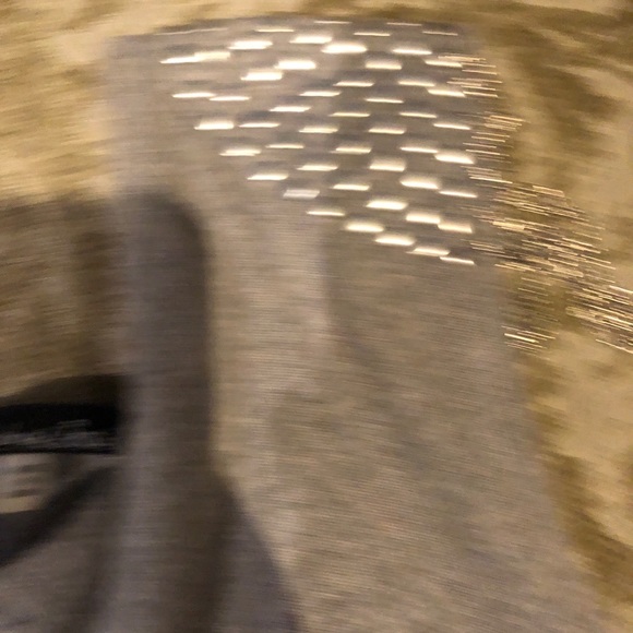 MUSTARD SEED GRAY LONG TOP M - Picture 4 of 7